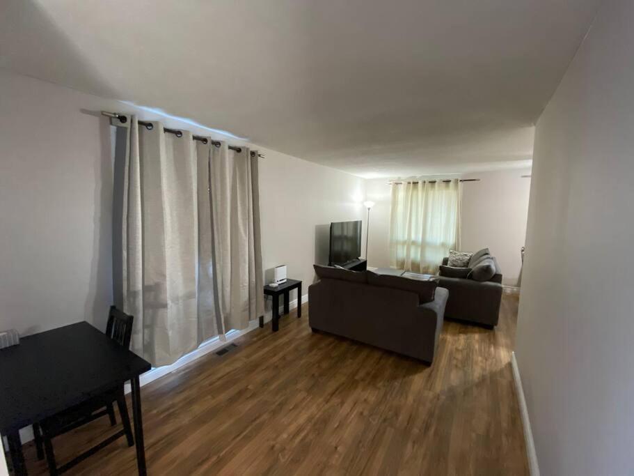 Kingston Comfort Hub Dış mekan fotoğraf