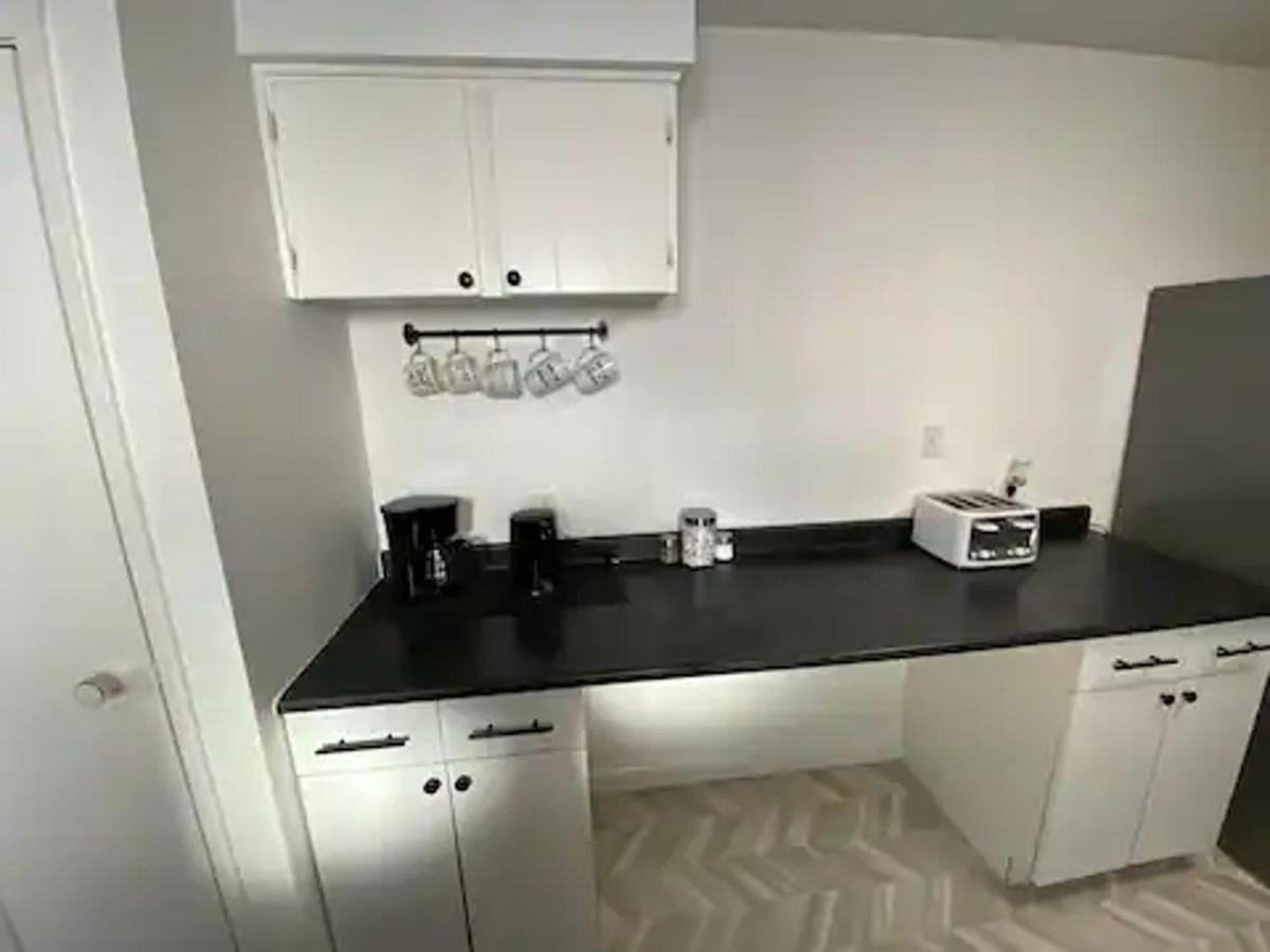 Kingston Comfort Hub Dış mekan fotoğraf